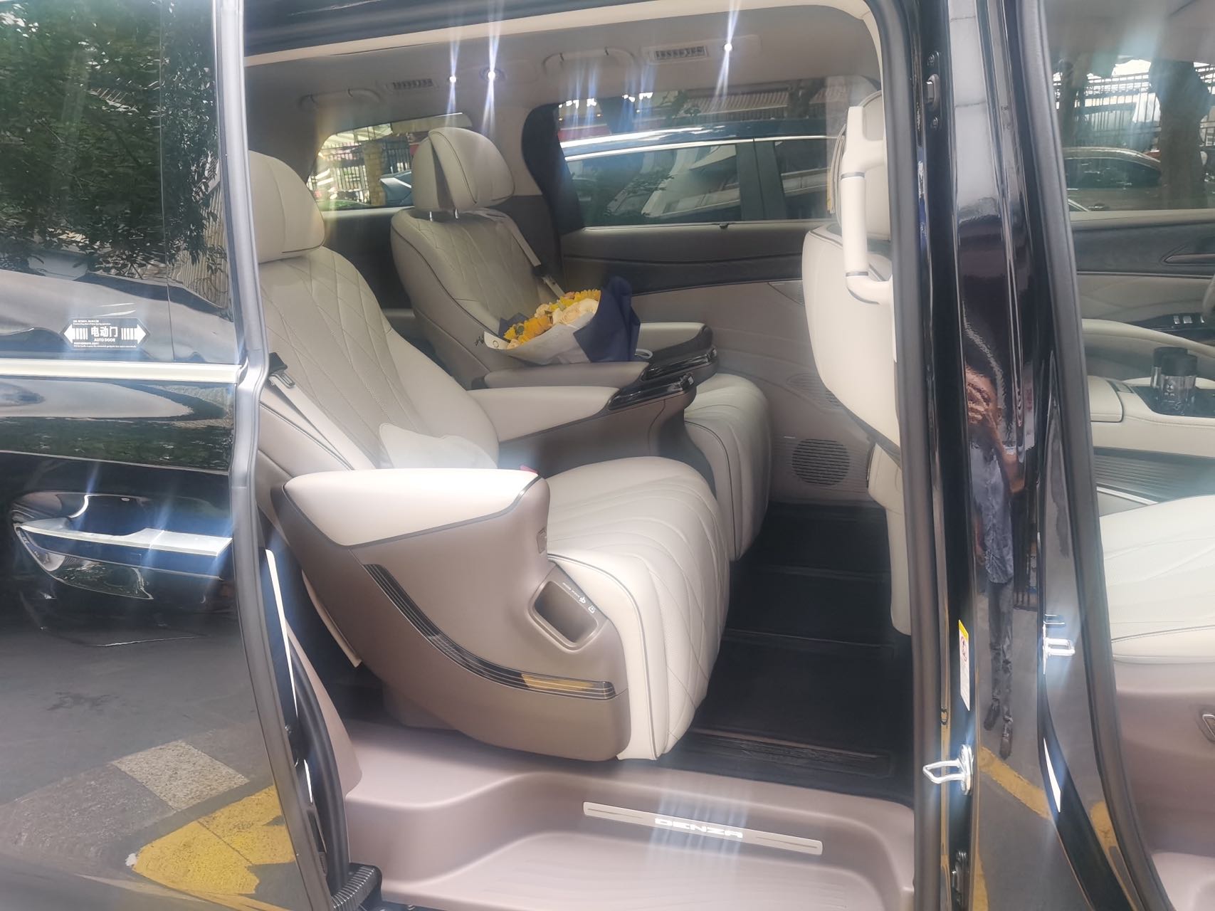 新能源汽车保养大揭秘，原来要这样做！