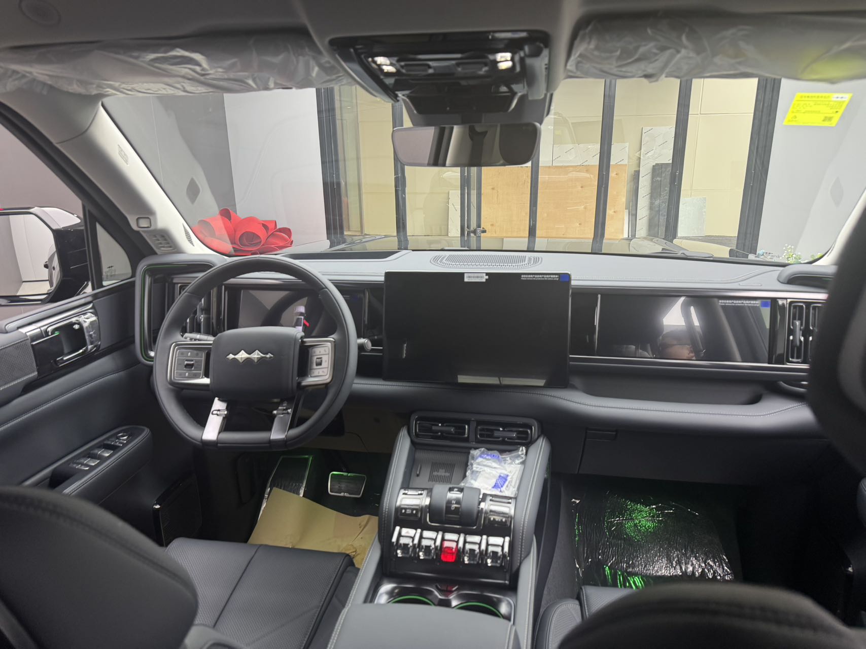 自驾游前汽车保养指南：5大核心项目检查，保障出行安全